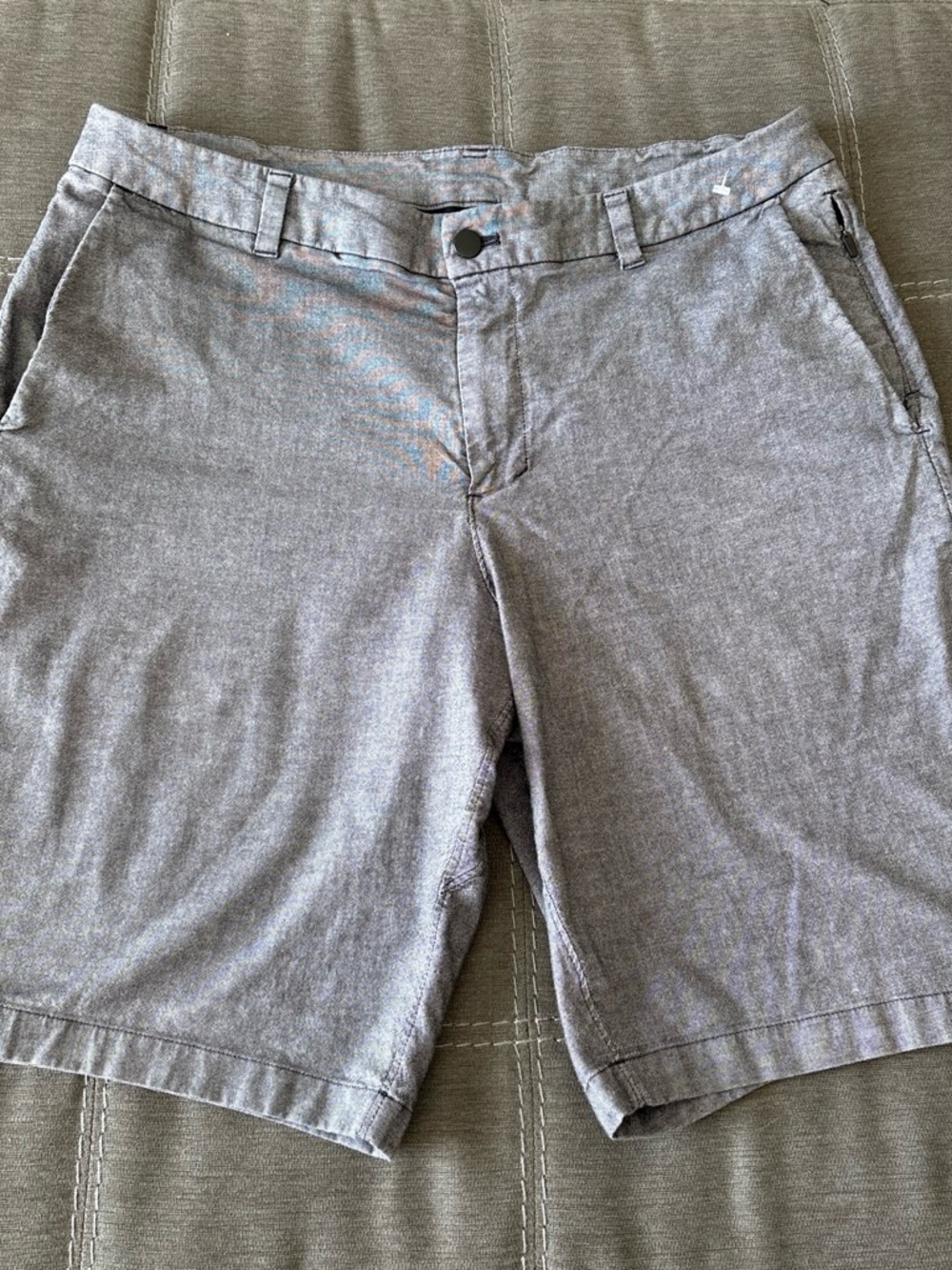 Lululemon Man’s Gray Sports Cotton Blend Shorts With Pockets 36